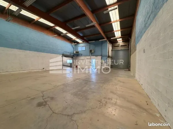 Local bureaux 282 m²