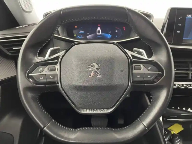 Peugeot 2008 puretech 130 s&amp;s eat8 — photo 23