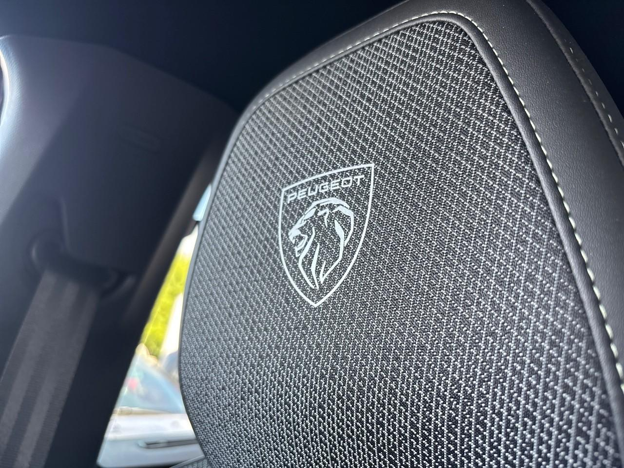 Peugeot 5008 hybrid 136ch gt e-dcs6 — photo 32
