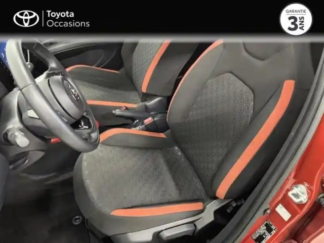 Toyota Aygo x 1.0 vvt-i 72ch design s-cvt my24 — photo 12