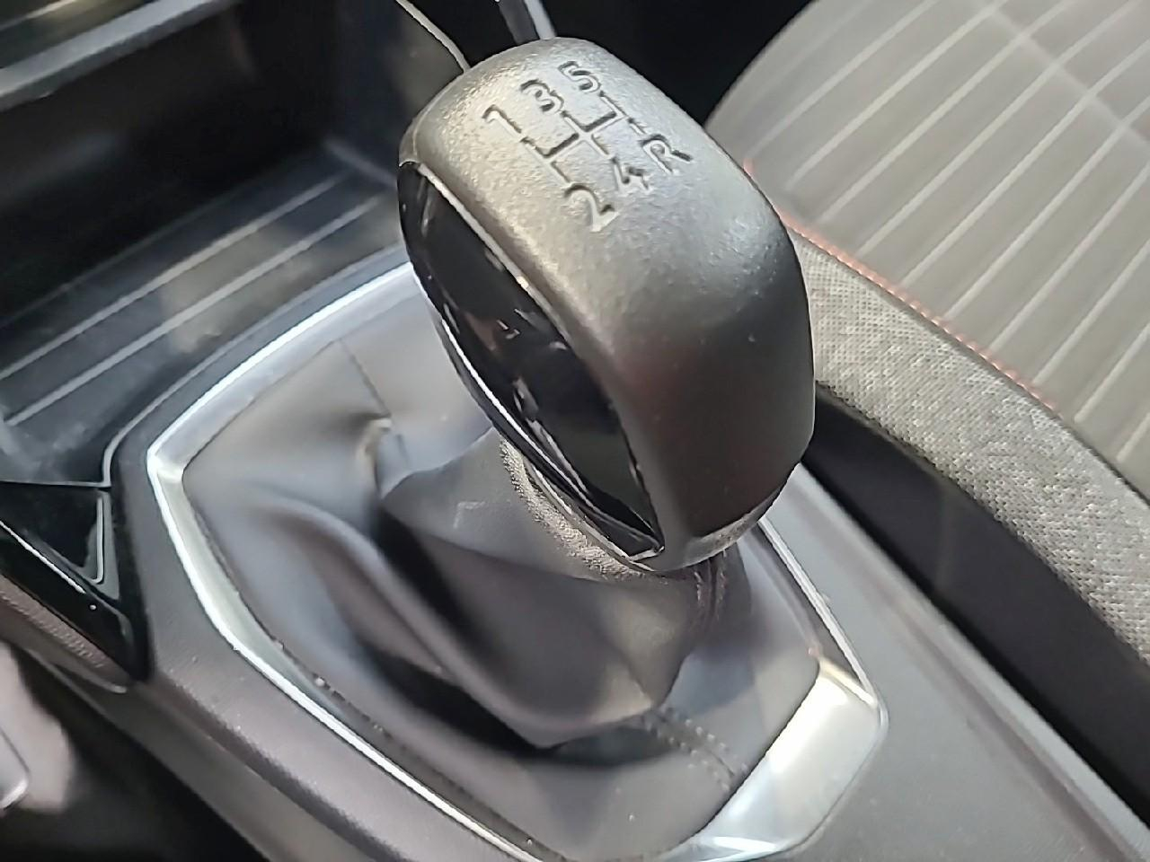 Peugeot 208 puretech 75 s&s bvm5 active pack — photo 17