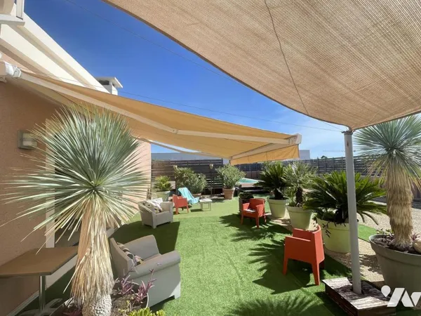 Immeuble 251 m²