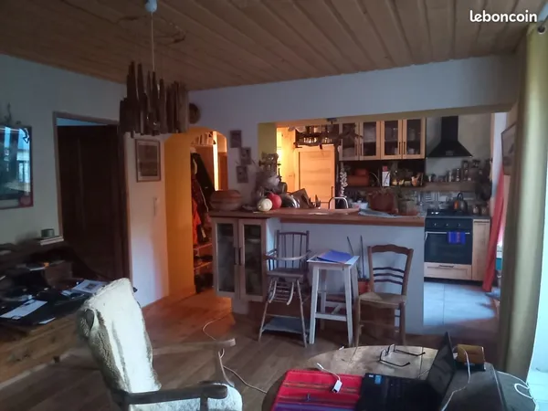 Appartement à louer à l'année, hameau de la Jarjatte. Lus la Croix Haute
