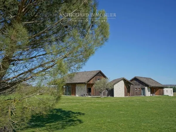 Maison d'architecte, piscine et spa