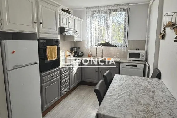 Appartement 4 pièces 81 m²