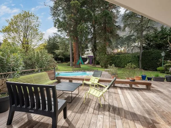 BELLE MAISON FAMILIALE CORENC MONTFLEURY