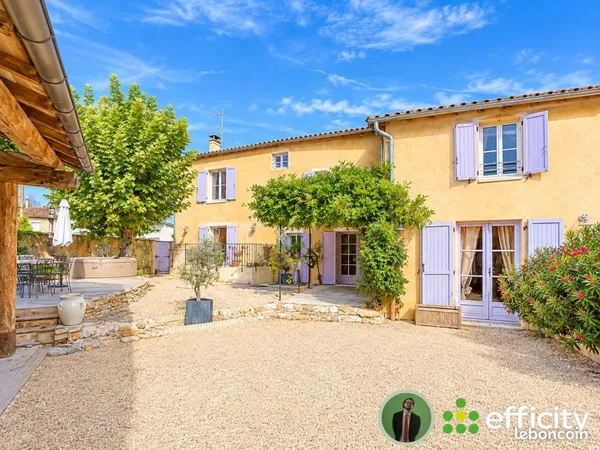 Maison 13 pièces 320 m²