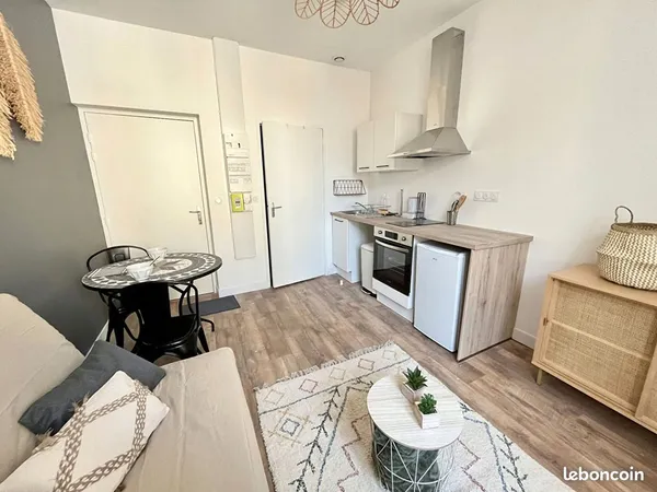 Studio 1 pièce 18 m²