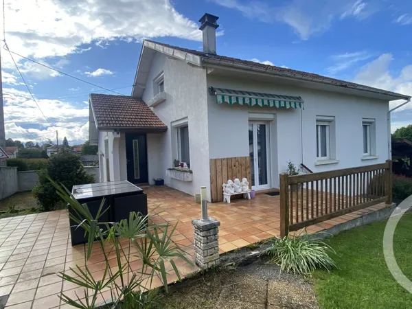 Maison 3 pièces 208 m²