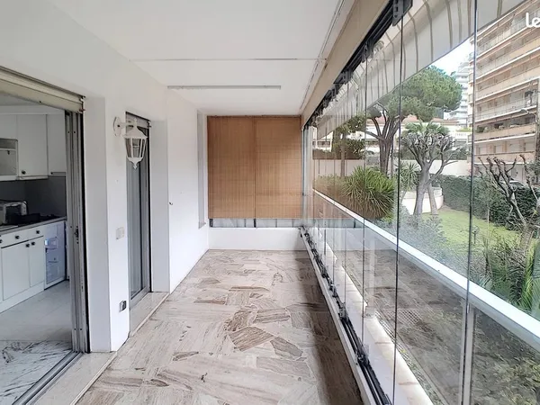 Studio 2 pièces 30 m²