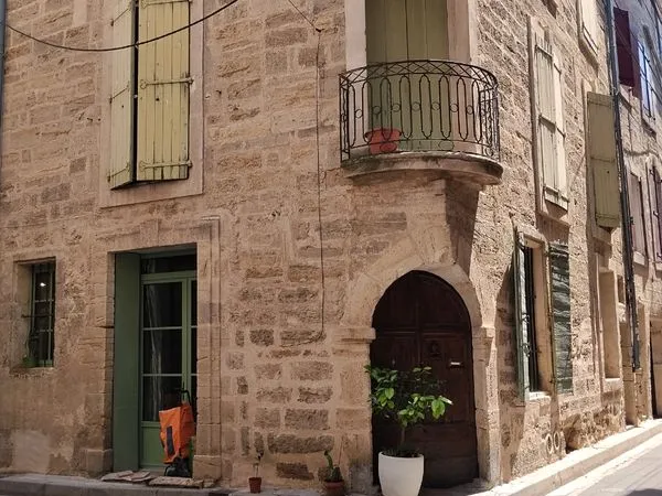 Pézenas superbe appartement en RDC