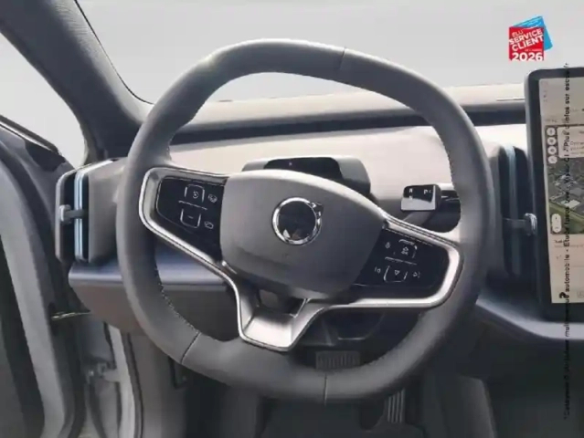 Volvo Ex30 cross country p5 long range 272ch 69kwh plus — photo 12