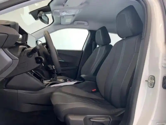 Peugeot 2008 1.2 puretech 130ch s&amp;s allure — photo 7