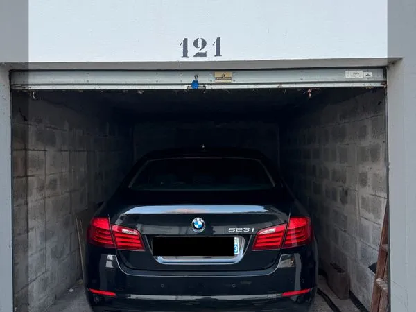 Parc Rivière deux Garages individuels