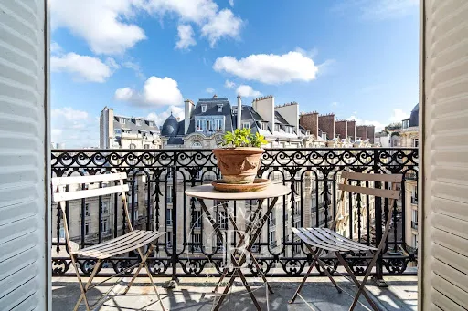 Appartement 6 pièces 160 m²