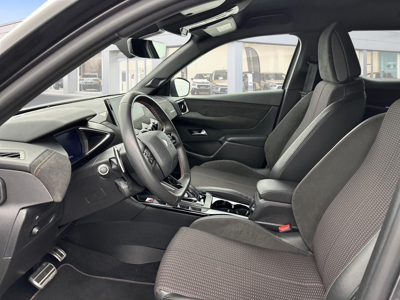 Ds Ds 3 crossback puretech 130 eat8 performance line+ — photo 10