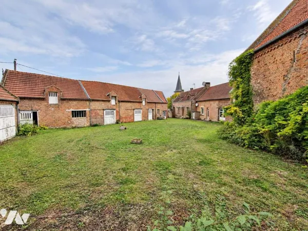 Maison 8 pièces 235 m²