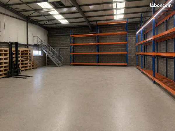 Local 436 m² Montigny-lès-Metz