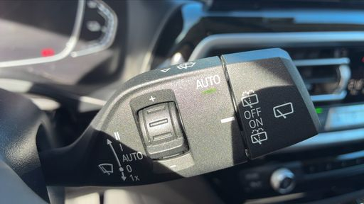 BMW X3 xDrive 30e 292  Hybride Steptronic8 - X-Line – 2021 – 78263 km – Hybride rechargeable – Boîte Automatique — photo 8