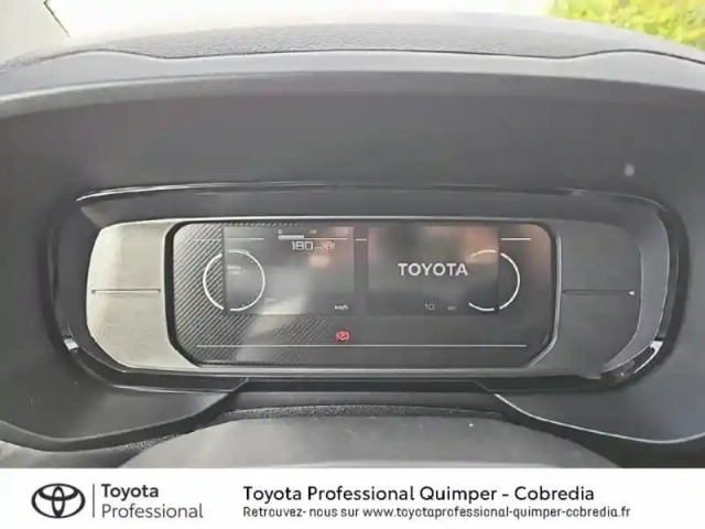 Toyota Proace city medium 100 d-4d start my25 — photo 14