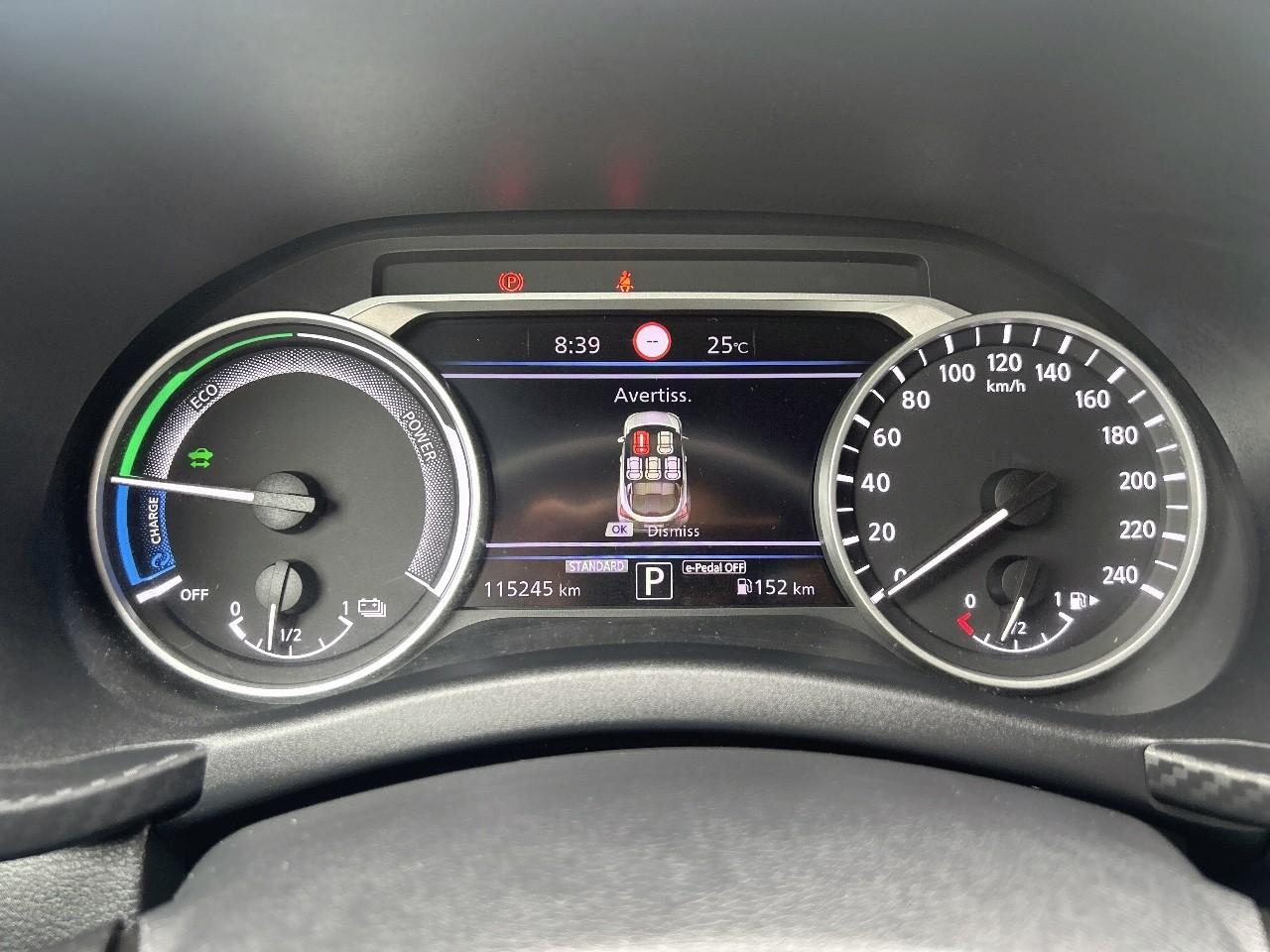Nissan Juke 1.6 hybrid 143ch premiere edition 2022.5 — photo 14