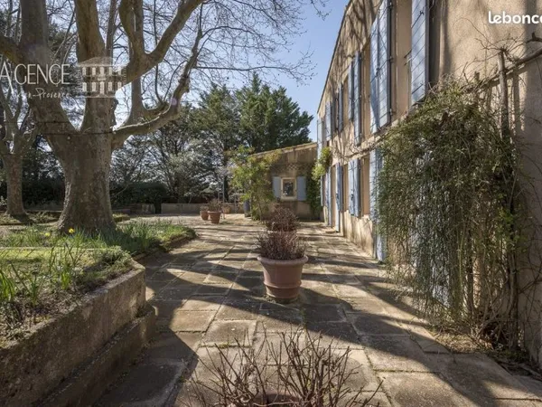 Propriété 10 pièces 398 m²