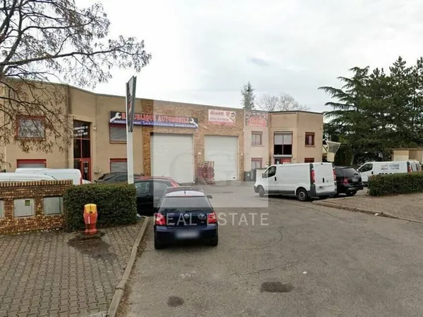 MIXTE ACTIVITES-BUREAUX à LOUER
