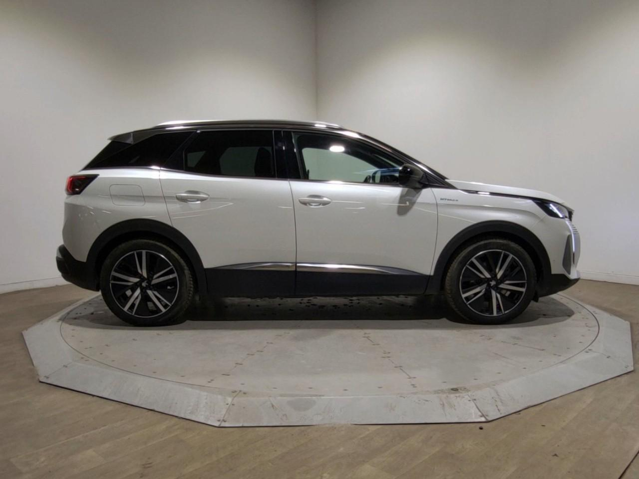 Peugeot 3008 hybrid4 300 e-eat8 gt pack — photo 6
