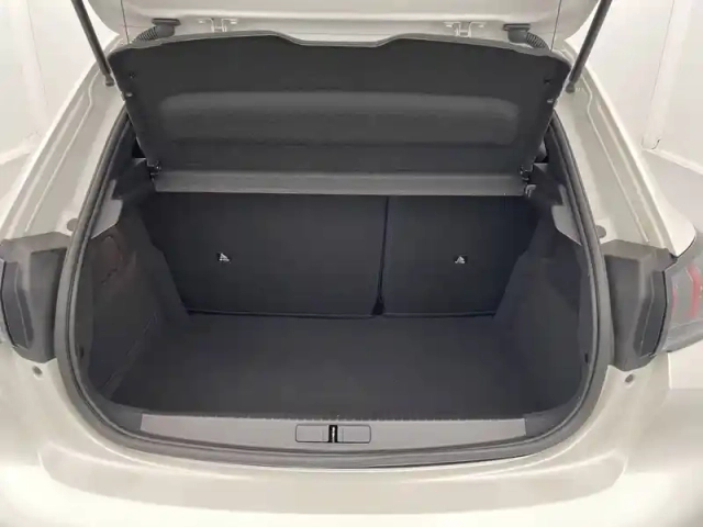 Peugeot 208 electrique 50 kwh 136ch — photo 57