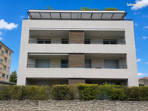 Clermont-Fd bel appartement 65m2 avec terrasse