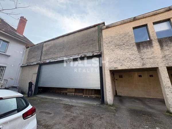 Local d'activité 648 m²