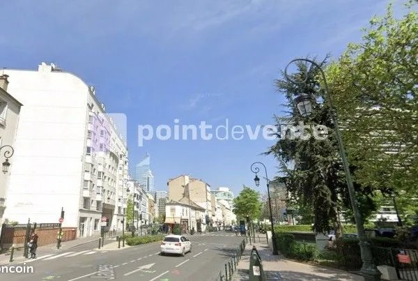 Local commercial 135 m²
