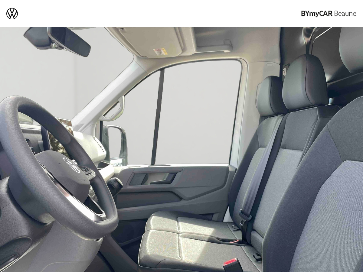 Volkswagen Utilitaires CRAFTER VAN 30 L3H3 2.0 TDI 140 CH — photo 11