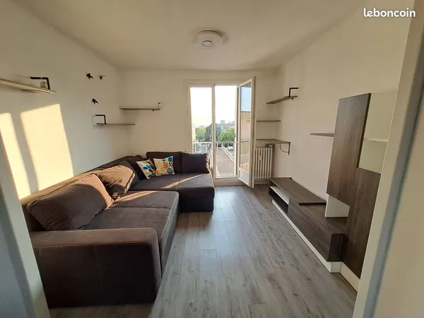 Appartement traversant 51m2 Aix Nord