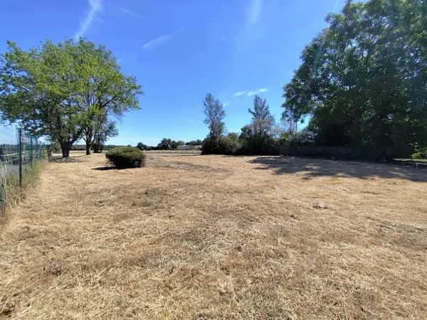 Terrain 760 m²