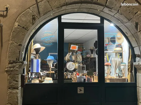 Boutique 15m² - Collée au FUTUR OFFICE DE TOURISME