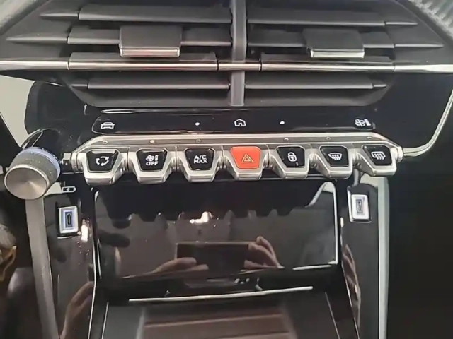 Peugeot 208 hybrid 110 ch e-dcs6 — photo 64