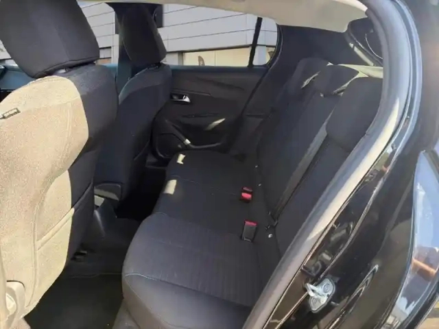 Peugeot 208 puretech 100 s&amp;s bvm6 style — photo 23