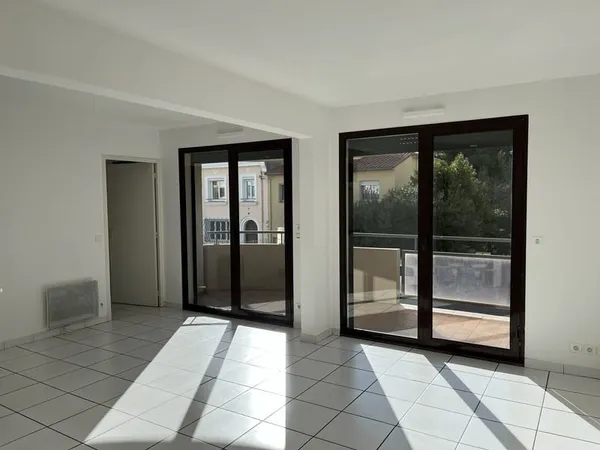APPARTEMENT T2 RENOVE