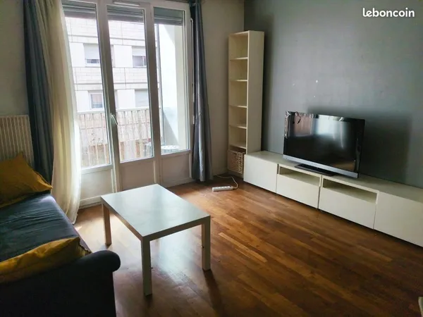 Location T2 Meublé Republique