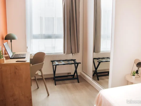 Chambre 4 pièces 10 m²