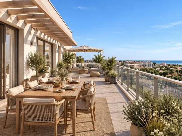 - ANTIBES :DERNIER ETAGE VUE MER DE 91M² AVEC 30M² DE TERRASSE
