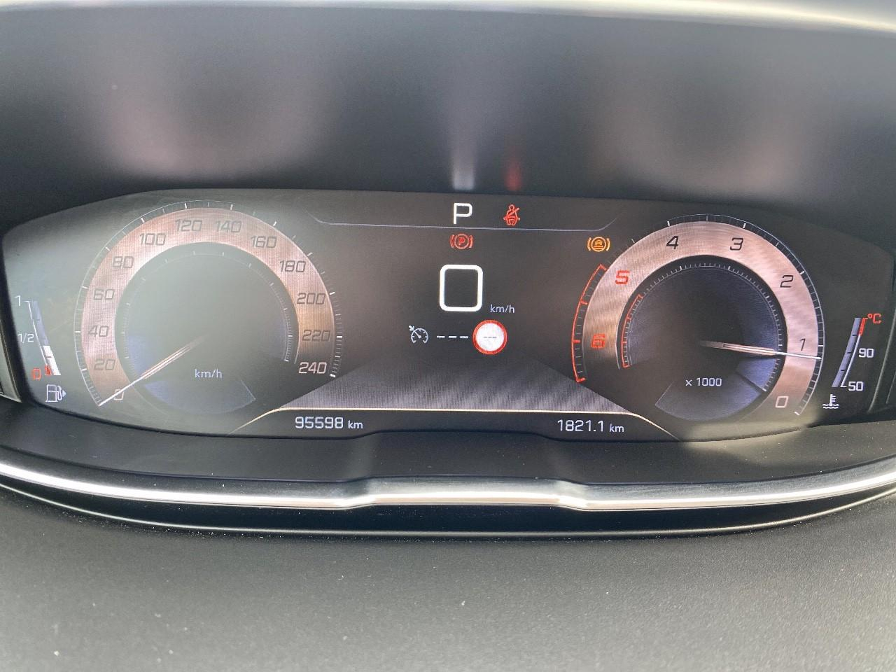 Peugeot 3008 1.5 bluehdi 130ch e6.c gt line s&s eat8 — photo 16