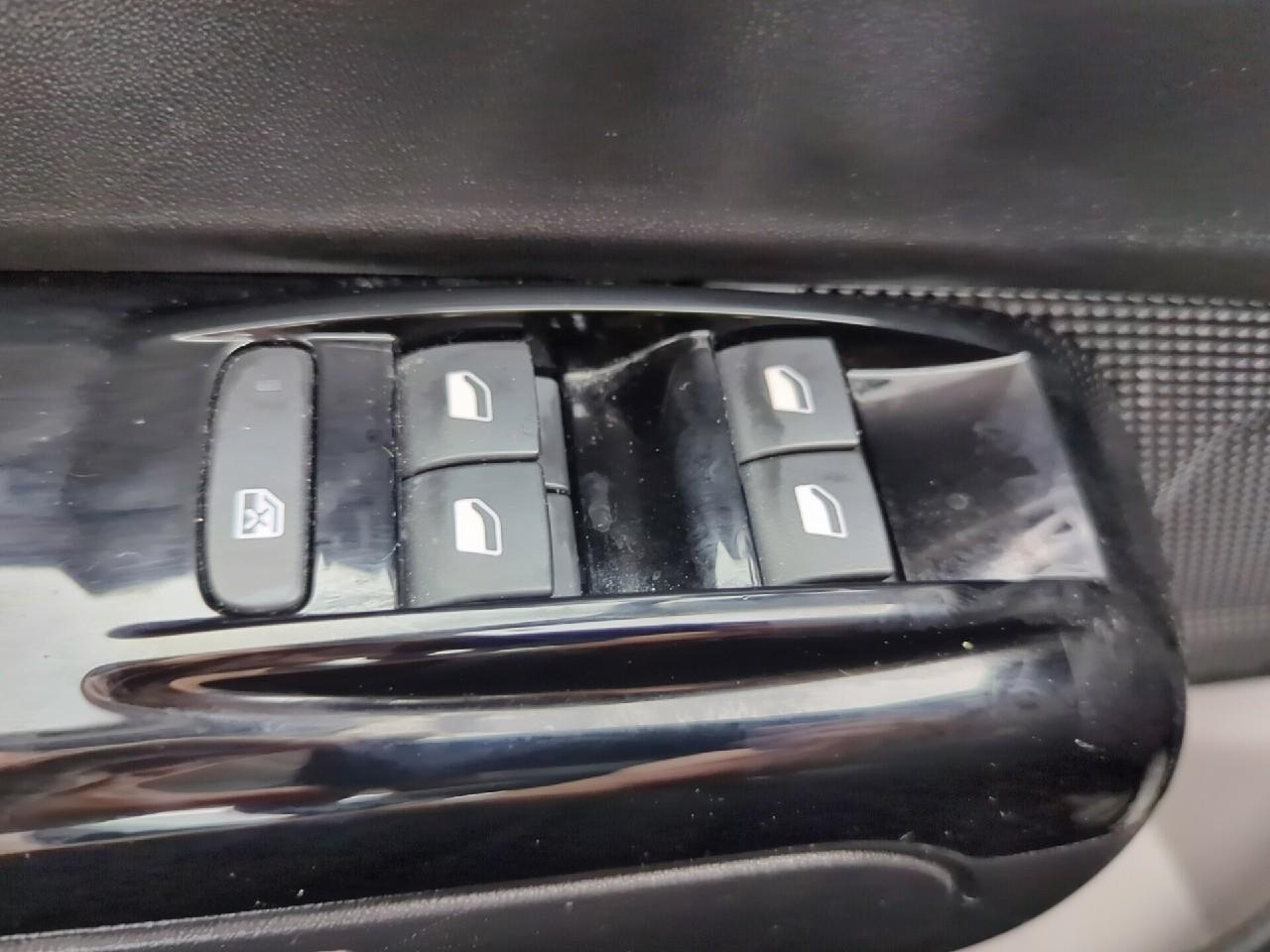 Citroën C3 puretech 110 ch eat6 max — photo 23