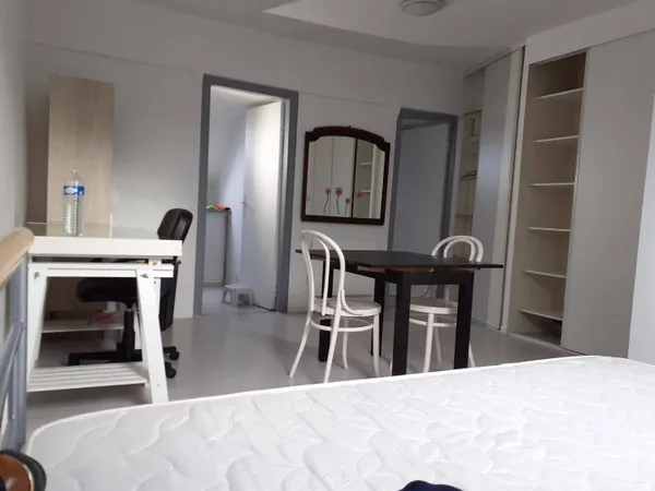 Studio 1 pièce 40 m²