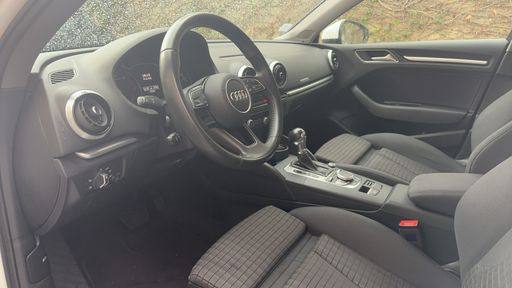 Audi A3 Limousine 40 TFSI 190 Quattro S-Tronic 7 - S Line – 2019 – 111247 km – Essence – Boîte Automatique — photo 16
