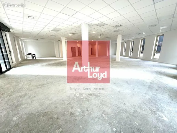 Bureaux 268 m² TROYES