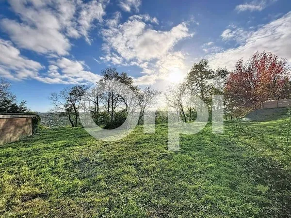 Terrain 1406 m²