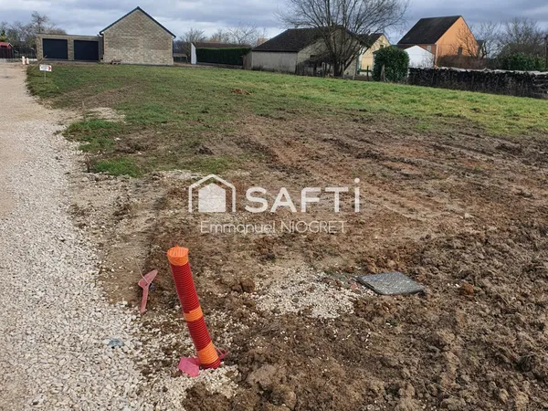 Superbe terrain plat de 837 m2 en campagne