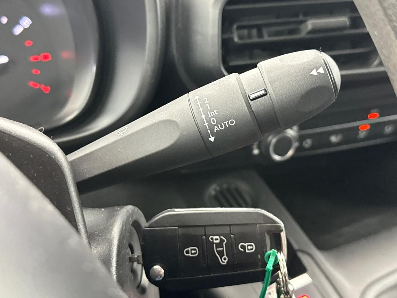 Citroën Berlingo van m 650 bluehdi 100 s&s bvm5 driver — photo 18